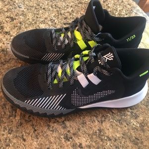 Men’s Kyrie Flytrap Nike